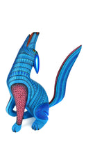 Cargar imagen en el visor de la galería, Coyote Azul Aullando SN