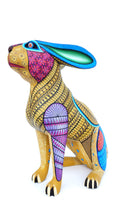Cargar imagen en el visor de la galería, Liebre Tona Alebrije Escultura Popular Madera Oaxaca