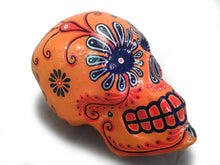 Cargar imagen en el visor de la galería, Cráneo Naranja