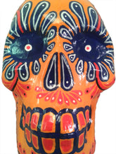 Cargar imagen en el visor de la galería, Cráneo Naranja