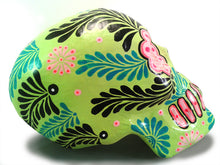 Cargar imagen en el visor de la galería, Cráneo Verde