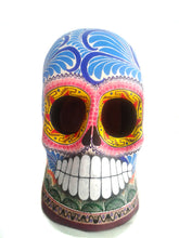 Cargar imagen en el visor de la galería, Cráneo Azul Grecas