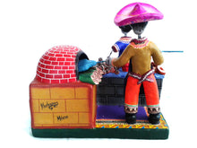 Cargar imagen en el visor de la galería, Panadero Tradicional Calavera