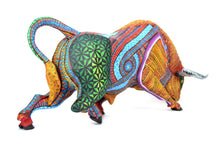 Cargar imagen en el visor de la galería, Toro de Lidia Elegante JF