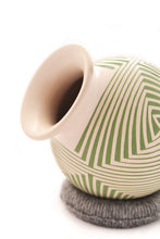 Cargar imagen en el visor de la galería, cerámica mata ortiz artesanía mexicana