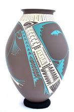 Cargar imagen en el visor de la galería, Vasija Café Deco Beige y Turquesa