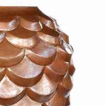 Cargar imagen en el visor de la galería, Jarrón Escamas
