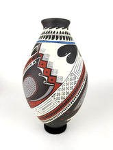 Cargar imagen en el visor de la galería, Artesanía Mexicana Vasija Cerámica Mata Ortiz Chihuahua