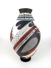 Cargar imagen en el visor de la galería, Vasija Gde Café Deco Rojo y Beige con Anillo Azul LO