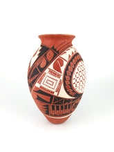 Cargar imagen en el visor de la galería, Cerámica Mata Ortiz Artesanía Barro Mexicana