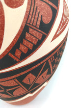 Cargar imagen en el visor de la galería, Vasija Rojo Jaspeado Naaki