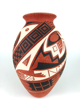 Cargar imagen en el visor de la galería, Cerámica Mata Ortiz Artesanía Barro Mexicana