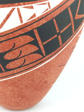 Cargar imagen en el visor de la galería, Vasija Rojo Jaspeado Díj