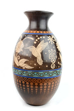 Cargar imagen en el visor de la galería, Jarrón Colibrí Marrón Gde