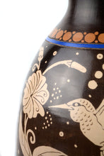 Cargar imagen en el visor de la galería, Jarrón Colibrí Marrón Gde
