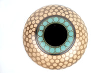 Cargar imagen en el visor de la galería, Vasija Puntos Arena Semi Plana