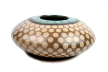 Cargar imagen en el visor de la galería, Vasija Puntos Arena Semi Plana
