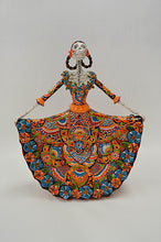 Cargar imagen en el visor de la galería, Bailarina Gde Mayólica