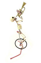 Cargar imagen en el visor de la galería, artesanía cartonería calavera