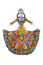 Cargar imagen en el visor de la galería, Bailarina Mayólica Ch