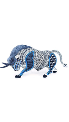 Toro Alebrije Tona MAdera Oaxaca Artesania Mexicana