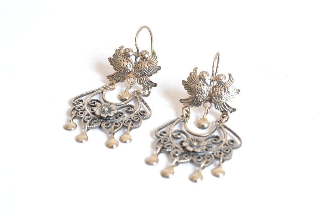Aretes pajaritos con filigrana y colgajes