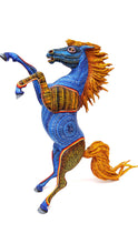 Cargar imagen en el visor de la galería, Caballo En Dos Patas Azul JF

